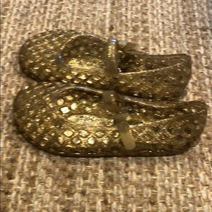 Old navy gold jellies